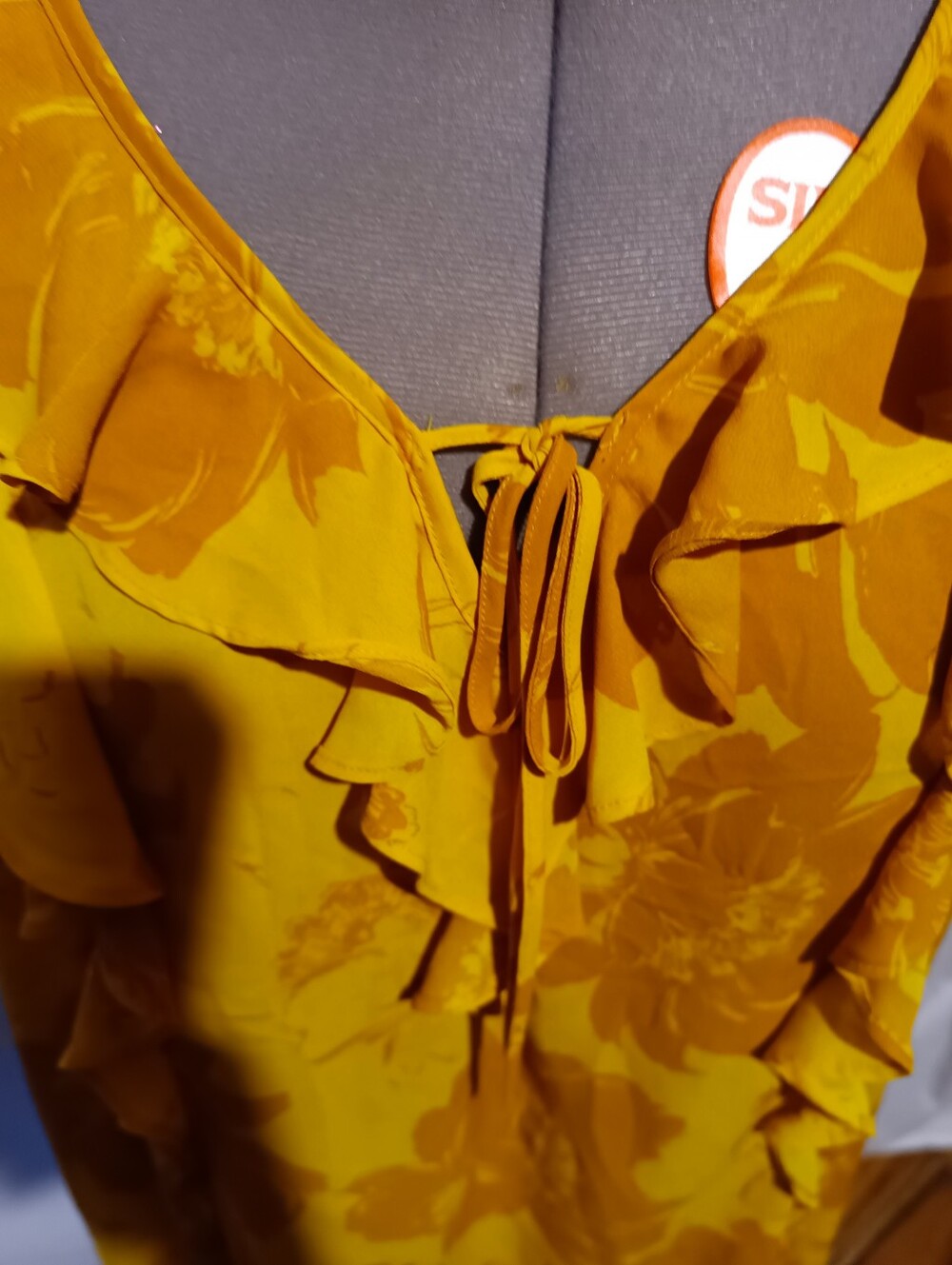 🥬Worthington Women's Gold Yellow Floral Ruffle Blouse – Size Large - Picture 7 of 11
